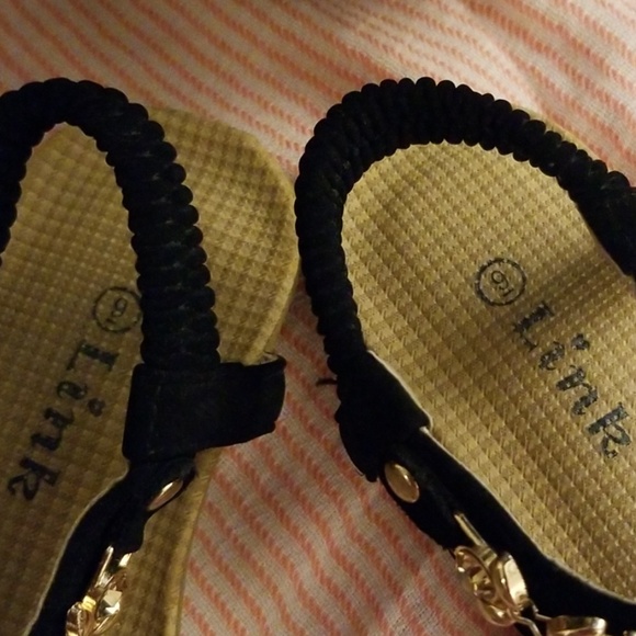 Gold Rose Sandals - Picture 2 of 3